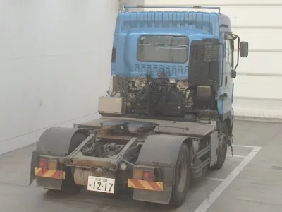Isuzu TRUCK