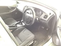 Volvo V40 лот № 1051 оценка 4.5  с аукциона в Японии 4