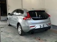 Volvo V40 лот № 1051 оценка 4.5  с аукциона в Японии 1