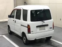 Daihatsu HIJET VAN лот № 1213 оценка 3  с аукциона в Японии 1