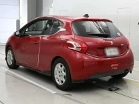 Peugeot 208 лот № 90469 оценка 3.5  с аукциона в Японии 5