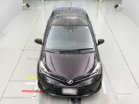 Toyota VITZ лот № 30333 оценка 3.5  с аукциона в Японии 6