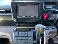 Honda STEP WAGON лот № 10132 оценка 4  с аукциона в Японии 5