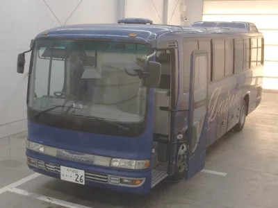 Isuzu BUS