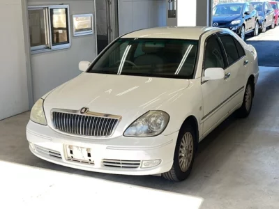 Toyota BREVIS  с аукциона в Японии