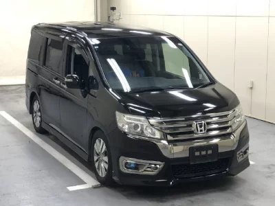 Honda STEP WAGON  с аукциона в Японии