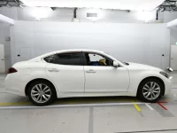 Nissan FUGA лот № 36475 оценка 5  с аукциона в Японии 2