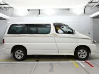 Toyota HIACE REGIUS лот № 30381 оценка 4  с аукциона в Японии 2