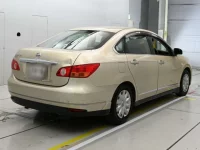 Nissan SYLPHY лот № 90545 оценка 3  с аукциона в Японии 1