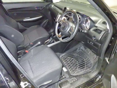 Suzuki SWIFT  с аукциона в Японии