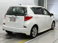 Toyota RACTIS лот № 30406 оценка 4  с аукциона в Японии 1