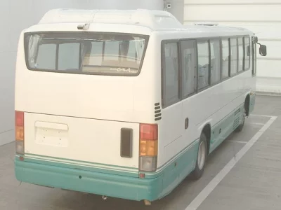 Isuzu BUS