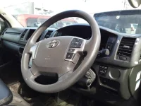 Toyota HIACE VAN лот № 90600 оценка R  с аукциона в Японии 8