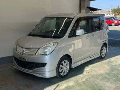 Mitsubishi DELICA D2