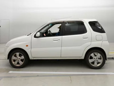 Suzuki CHEVROLET CRUZE