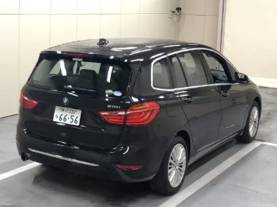 BMW 2-Series  с аукциона в Японии