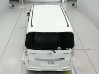 Honda STEP WAGON лот № 30450 оценка 4  с аукциона в Японии 7