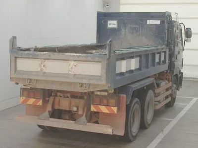Isuzu TRUCK