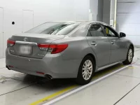 Toyota MARK X лот № 30460 оценка 4  с аукциона в Японии 1