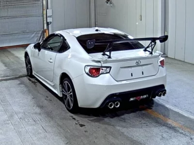 Toyota GT 86  с аукциона в Японии
