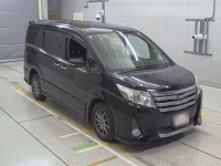 Toyota NOAH лот № 30480 оценка RA  с аукциона в Японии 4