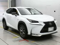 Lexus NX лот № 30486 оценка 4.5  с аукциона в Японии 4
