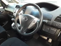 Nissan SERENA лот № 30501 оценка 4  с аукциона в Японии 8