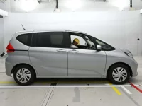 Honda FREED лот № 30509 оценка RA  с аукциона в Японии 2