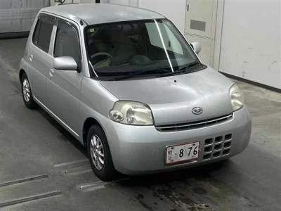 Daihatsu Esse