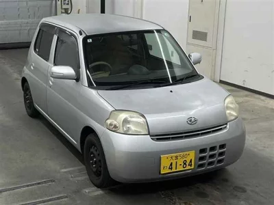 Daihatsu Esse