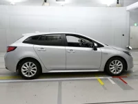 Toyota COROLLA TOURING лот № 30617 оценка 3.5  с аукциона в Японии 2