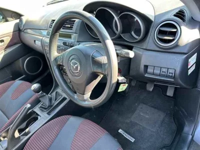 Mazda AXELA  с аукциона в Японии