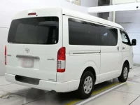 Toyota HIACE VAN лот № 40024 оценка 4.5  с аукциона в Японии 1
