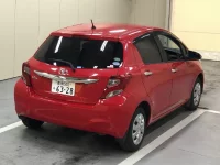 Toyota VITZ лот № 3068 оценка 3.5  с аукциона в Японии 3