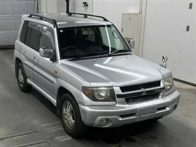 Mitsubishi PAJERO IO  с аукциона в Японии