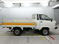 Toyota TOWN ACE TRUCK лот № 40037 оценка 3.5  с аукциона в Японии 2