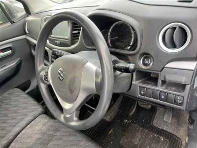 Suzuki WAGON R  с аукциона в Японии