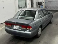 Nissan SUNNY лот № 90193 оценка R  с аукциона в Японии 4