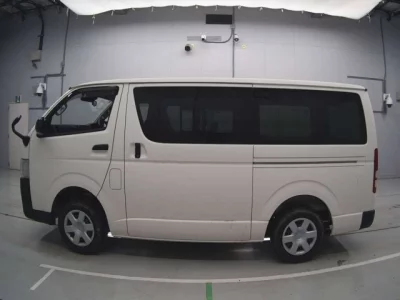 Toyota REGIUS ACE VAN