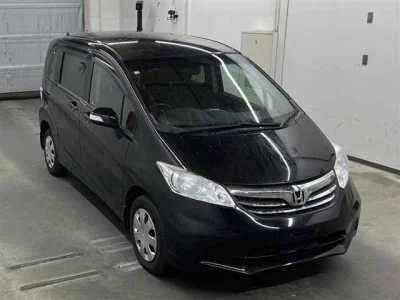 Honda FREED  с аукциона в Японии