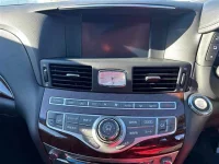 Nissan FUGA лот № 30503 оценка 4.5  с аукциона в Японии 5