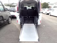 Toyota NOAH лот № 21 оценка R  с аукциона в Японии 2