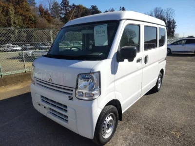 Mitsubishi MINICAB VAN