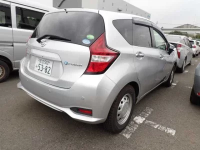 Nissan NOTE  с аукциона в Японии