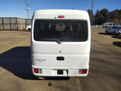 Mitsubishi MINICAB VAN