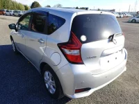 Nissan NOTE лот № 26375 оценка 3.5  с аукциона в Японии 4