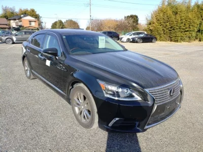 Lexus LS