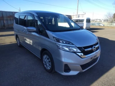 Nissan SERENA  с аукциона в Японии