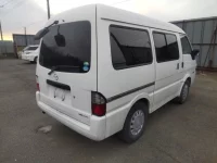 Mazda BONGO VAN лот № 28037 оценка 3.5  с аукциона в Японии 2