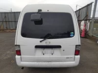 Mazda BONGO VAN лот № 28037 оценка 3.5  с аукциона в Японии 3